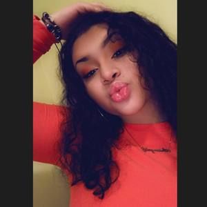 Meet your Posher, Angie